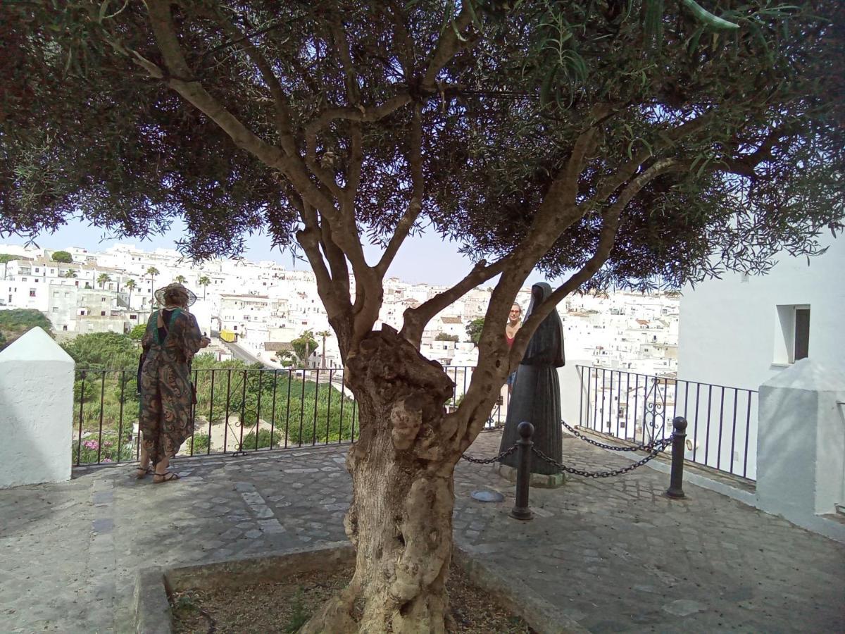 Arco De La Cobijada Vejer de la Frontera Exterior foto